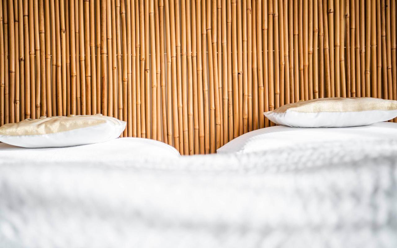 Hotel Bamboo Haupthaus 콜드라노 외부 사진