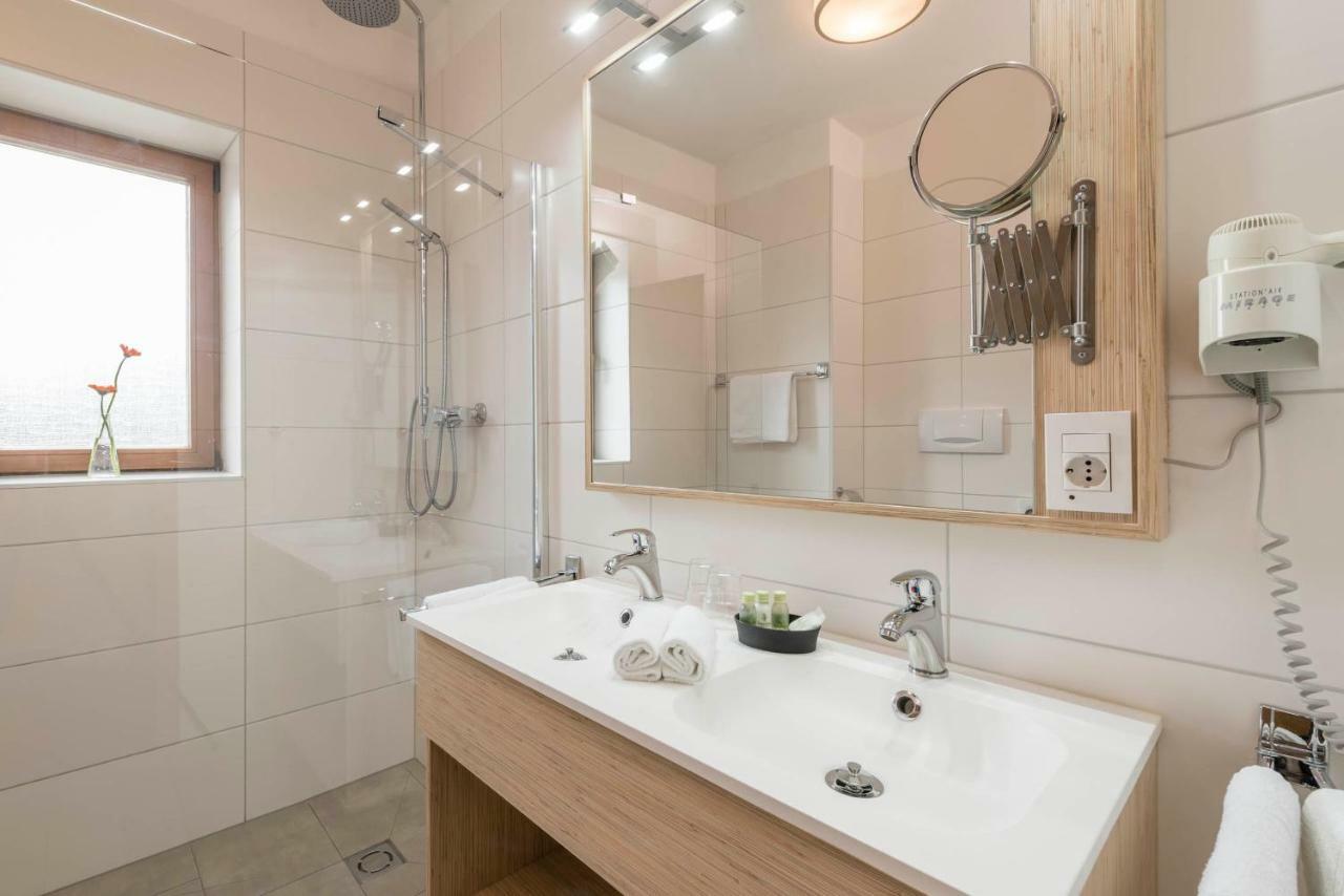 Hotel Bamboo Haupthaus 콜드라노 외부 사진